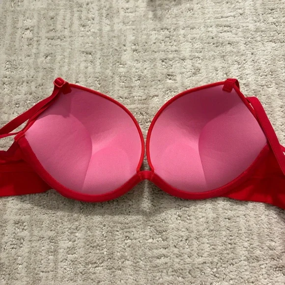 Victoria’s Secret PINK wear everywhere super pushup bright red bra 36A BNWT - Picture 4 of 5